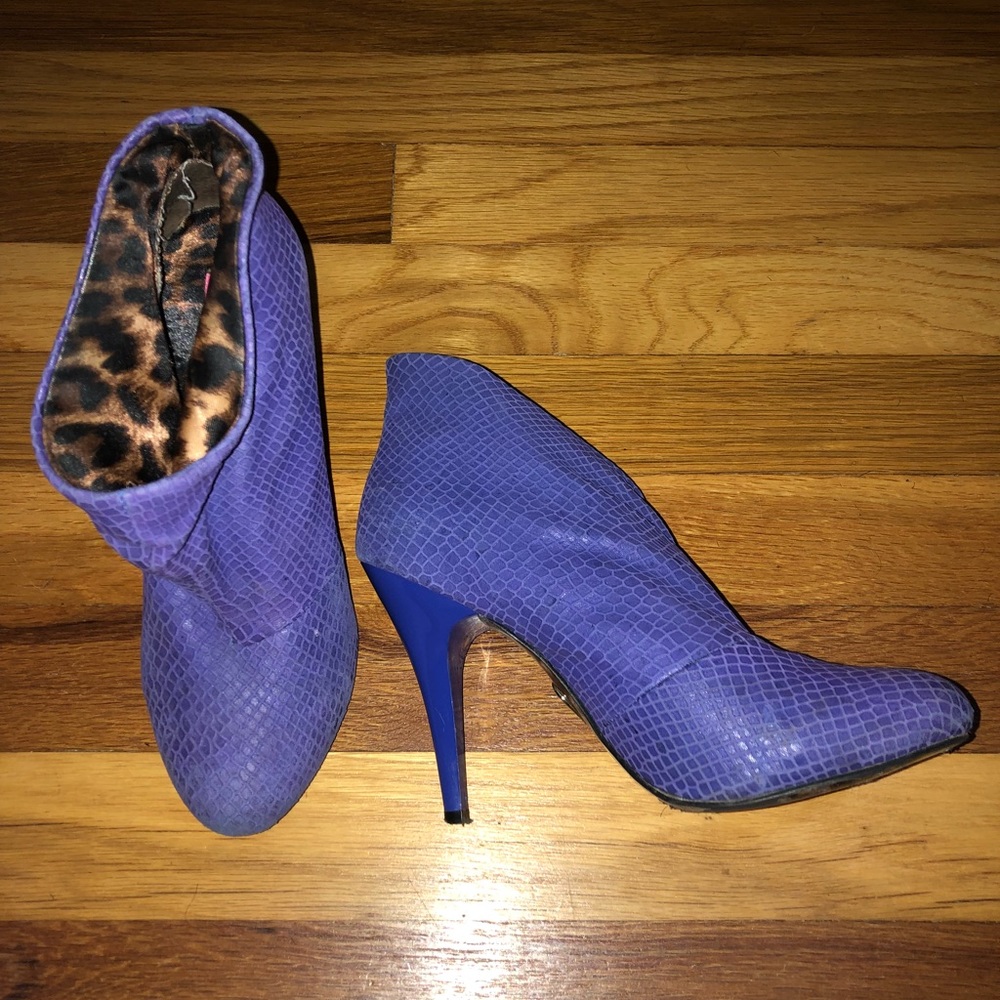 Betsy Johnson Purple Leather Booties